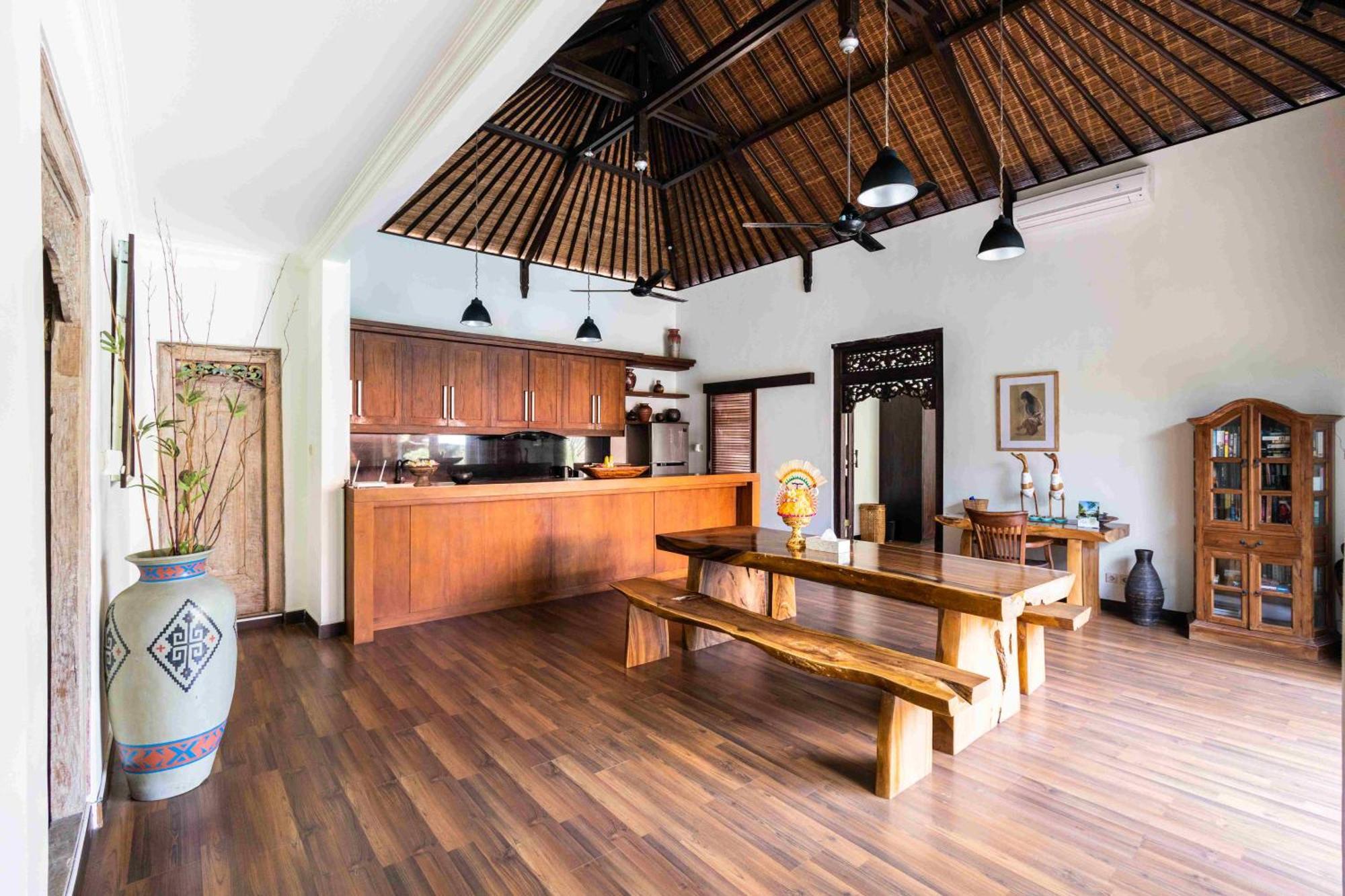 Villa Nesanur - Comfortable & Spacious Beachside Sanur Exteriér fotografie